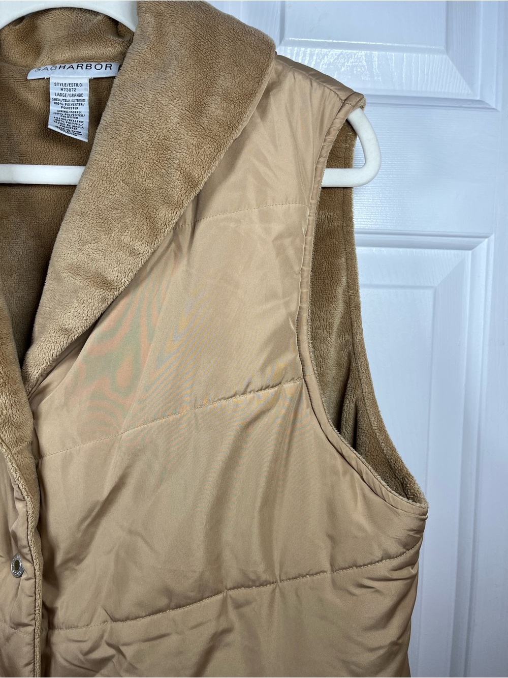 Sag Harbor Tan Quilted Vest with Plush Fur Collar (L) - Picture 4 of 13